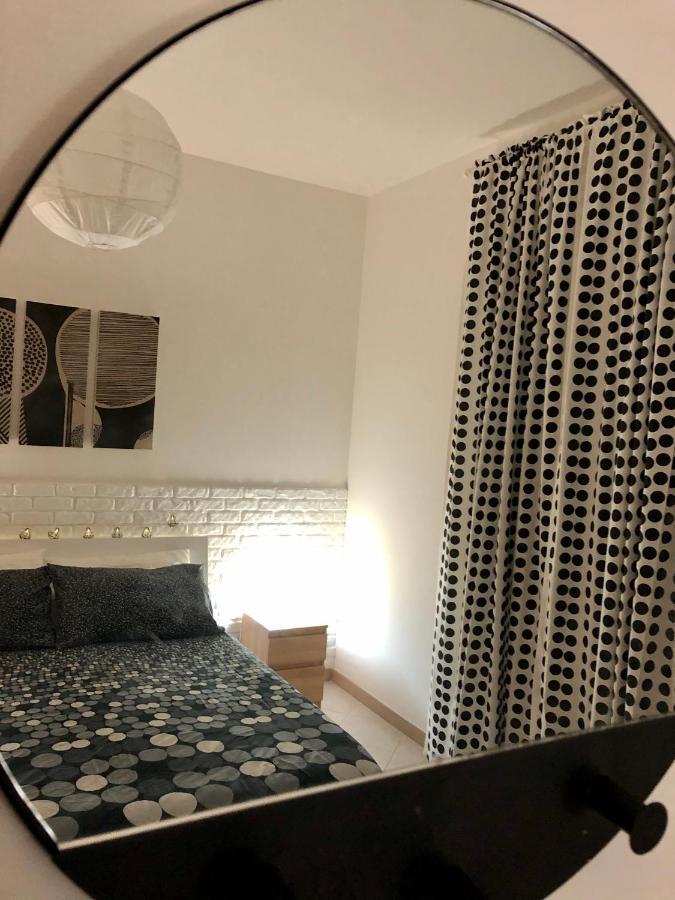 Casa Vacanze Kristel 巴莱斯特拉泰 外观 照片
