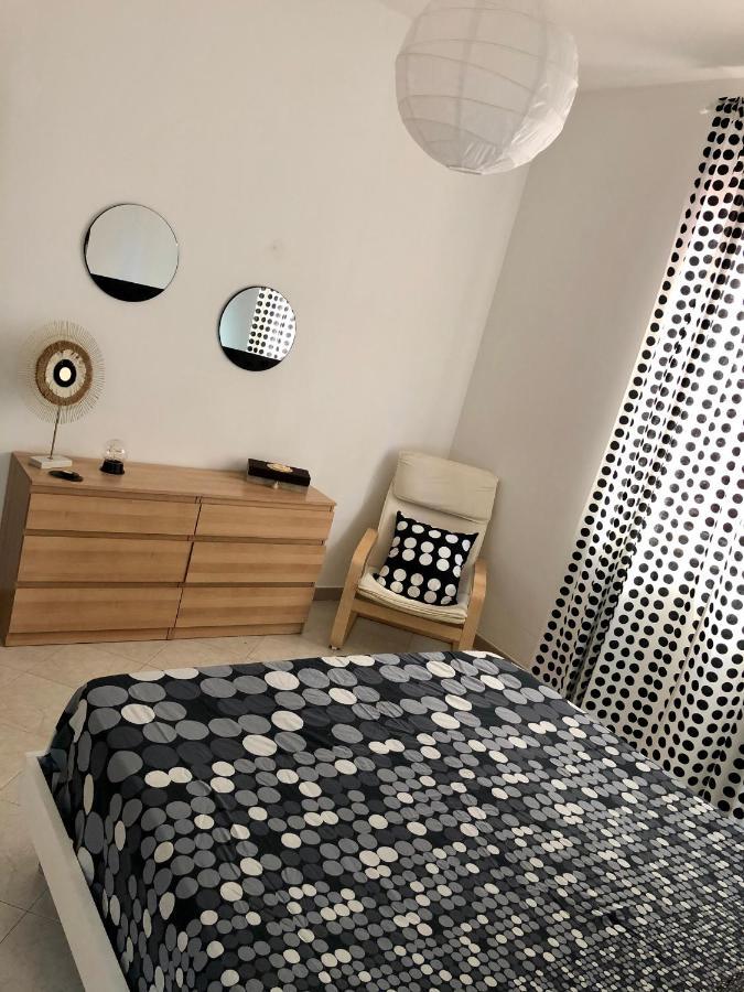 Casa Vacanze Kristel 巴莱斯特拉泰 外观 照片